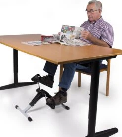 Stoelfiets - VirtuFit V2 Opvouwbare Bureaufiets - Instelbare Weerstand - Hometrainer -Merkloos Winkel 1063x1200 4