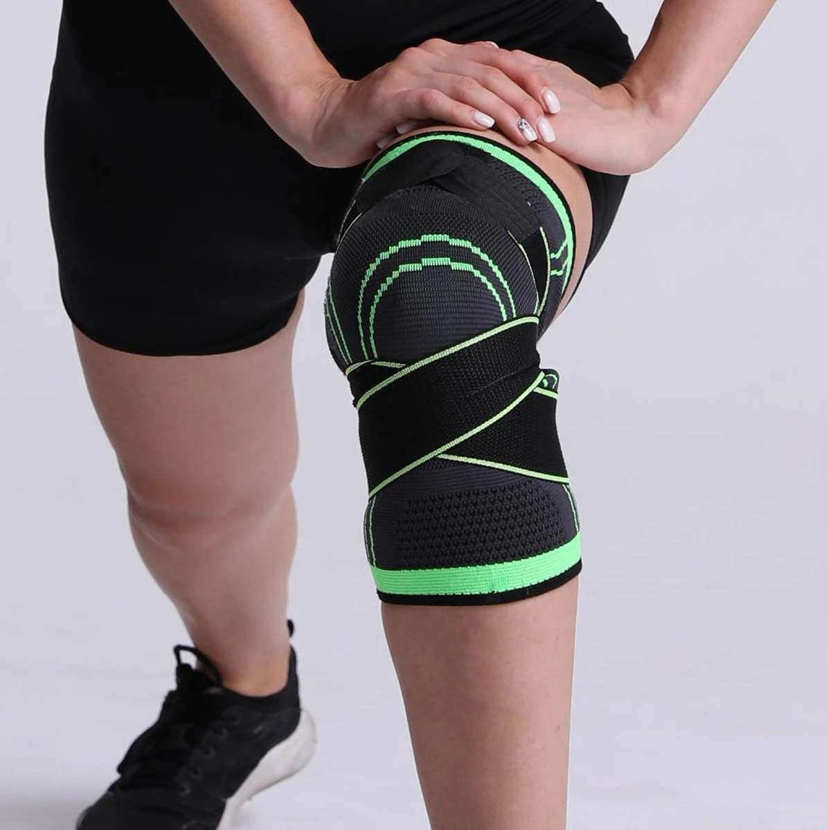 Knie Brace - Knie Ondersteuning - Knee Wraps - Kniebrace - Kniebandage Ondersteuning - Knie Bandage - Knie Steun - Zwart/ Groen - Maat L - Able & Borret 4 Knie Brace - Knie Ondersteuning - Knee Wraps - Kniebrace - Kniebandage Ondersteuning - Knie Bandage - Knie Steun - Zwart/ Groen - Maat L - Able & Borret - Afbeelding 2