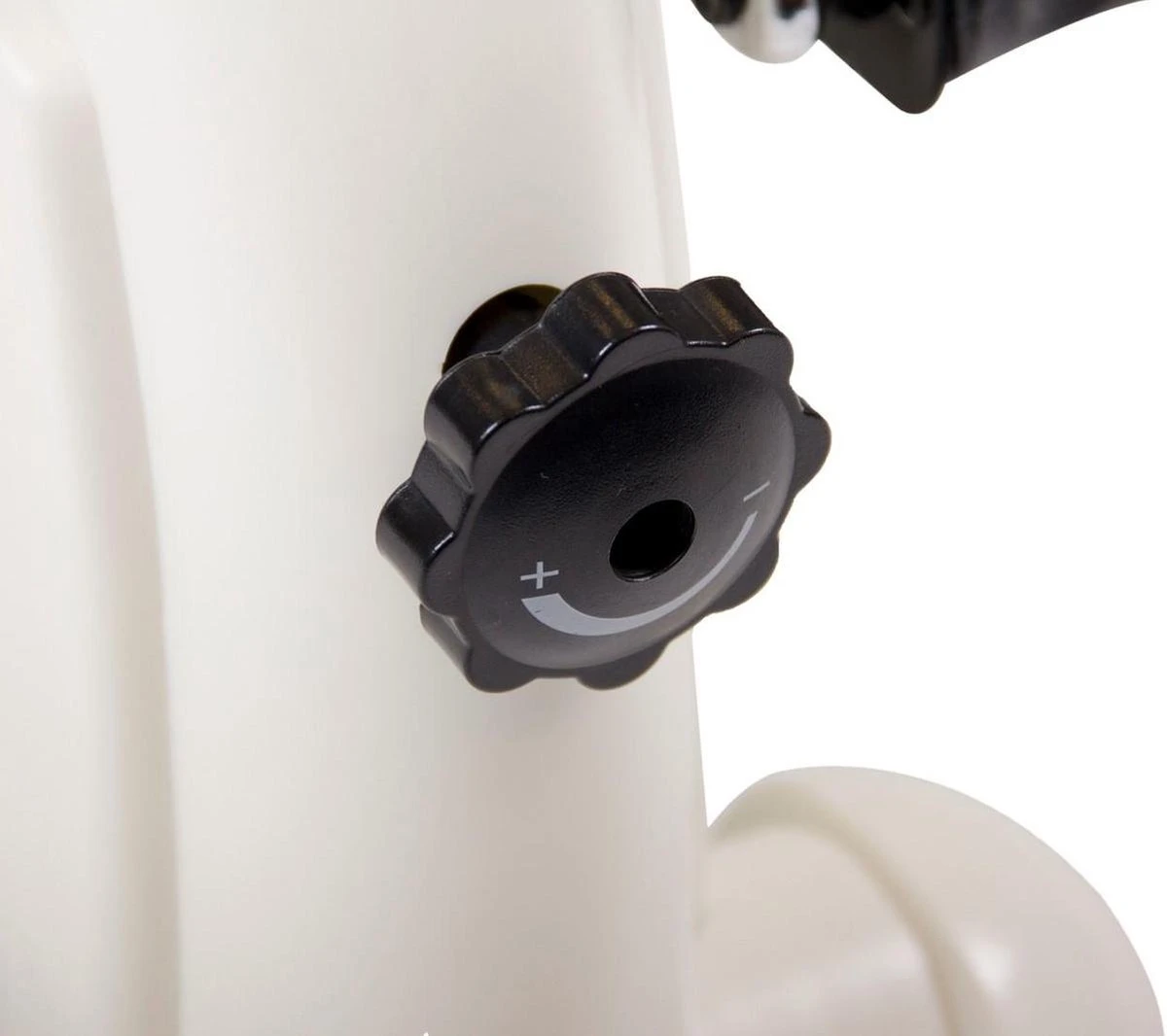 Stoelfiets - VirtuFit V4 Bureaufiets - Met Computer - Instelbare Weerstand - Hometrainer 16 Stoelfiets - VirtuFit V4 Bureaufiets - Met Computer - Instelbare Weerstand - Hometrainer - Afbeelding 14