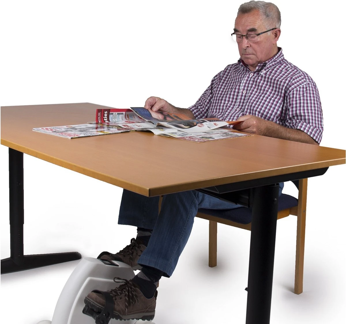 Stoelfiets - VirtuFit V4 Bureaufiets - Met Computer - Instelbare Weerstand - Hometrainer 6 Stoelfiets - VirtuFit V4 Bureaufiets - Met Computer - Instelbare Weerstand - Hometrainer - Afbeelding 4