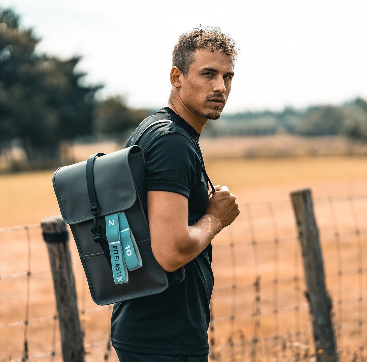 FITELASTIX® Premium Weerstandsband Lang - Full Body - Alles In 1 - Voor Elk Niveau - Resistance Band - Fitness Elastiek - Sport Elastiek Fitness - Met Handvatten - Inclusief Instructievideo's - Blauw 8 FITELASTIX® Premium Weerstandsband Lang - Full Body - Alles In 1 - Voor Elk Niveau - Resistance Band - Fitness Elastiek - Sport Elastiek Fitness - Met Handvatten - Inclusief Instructievideo's - Blauw - Afbeelding 6