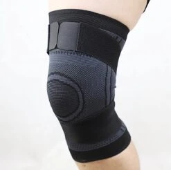 Inuk Kniebrace Met Straps Zwart 3XL - Chk De Maattabel (S-3XL) Dit Is De Grootste Maat. Comfortabele Steun En Strak Met Banden Voor Wandelen En Sporten - Verkrijgbaar In Groen Oranje En Zwart