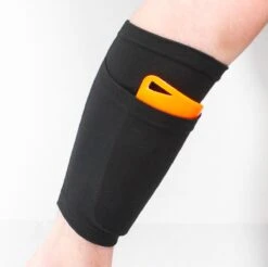 WOCA - Scheenbeschermer Sokken - Scheenbeschermer Houder - Elastisch - One Size -Merkloos Winkel 1200x1196 16