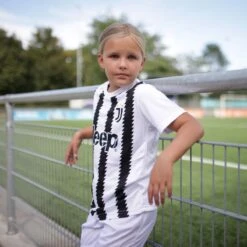 Juventus Thuis Tenue 22/23 - 140 - Maat 140 21 Juventus Thuis Tenue 22/23 - 140 - Maat 140 -Merkloos Winkel 1200x1200 1012