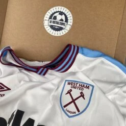 Merkloos Mystery Wedstrijdshirt - Mystery Voetbalshirt - Mystery Box Voetbalshirt - Voetbalshirt Man - Voetbal - Voetbal Cadeau - Mystery Kit - Heren - S - M - L - XL 7 Merkloos Mystery Wedstrijdshirt - Mystery Voetbalshirt - Mystery Box Voetbalshirt - Voetbalshirt Man - Voetbal - Voetbal Cadeau - Mystery Kit - Heren - S - M - L - XL -Merkloos Winkel 1200x1200 1112