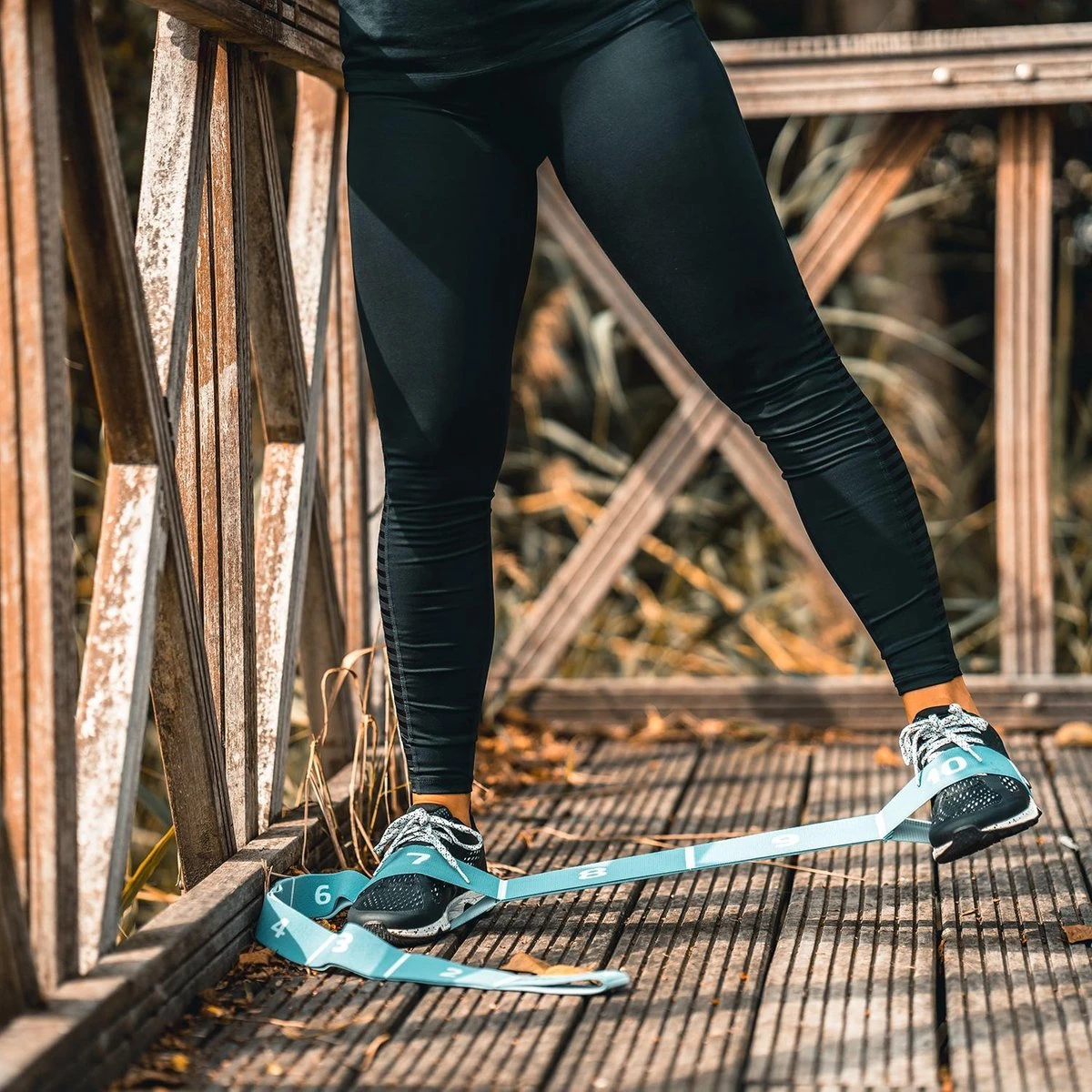 FITELASTIX® Premium Weerstandsband Lang - Full Body - Alles In 1 - Voor Elk Niveau - Resistance Band - Fitness Elastiek - Sport Elastiek Fitness - Met Handvatten - Inclusief Instructievideo's - Blauw 9 FITELASTIX® Premium Weerstandsband Lang - Full Body - Alles In 1 - Voor Elk Niveau - Resistance Band - Fitness Elastiek - Sport Elastiek Fitness - Met Handvatten - Inclusief Instructievideo's - Blauw - Afbeelding 7