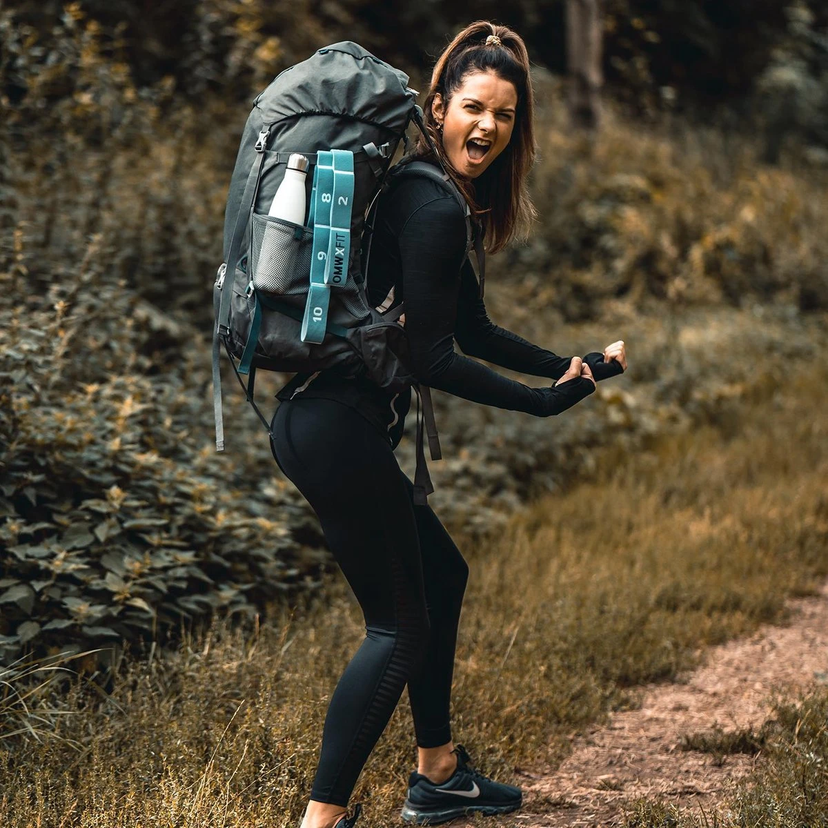 FITELASTIX® Premium Weerstandsband Lang - Full Body - Alles In 1 - Voor Elk Niveau - Resistance Band - Fitness Elastiek - Sport Elastiek Fitness - Met Handvatten - Inclusief Instructievideo's - Blauw 12 FITELASTIX® Premium Weerstandsband Lang - Full Body - Alles In 1 - Voor Elk Niveau - Resistance Band - Fitness Elastiek - Sport Elastiek Fitness - Met Handvatten - Inclusief Instructievideo's - Blauw - Afbeelding 10