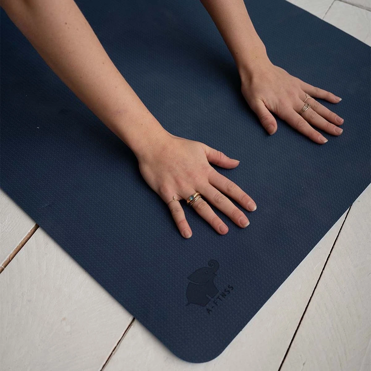 A-FTNSS Yoga Mat | Blauw & Licht Blauw | 7mm | Anti-Slip | Optimale Grip | Sterke Yoga Mat | Makkelijk Schoon Te Houden 4 A-FTNSS Yoga Mat | Blauw & Licht Blauw | 7mm | Anti-Slip | Optimale Grip | Sterke Yoga Mat | Makkelijk Schoon Te Houden - Afbeelding 2