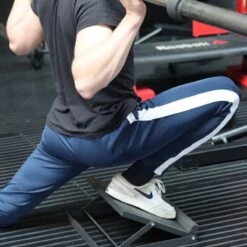 Recovery Riches Slantboard - Metalen Incline Stretch Board - Knie En Heup Gezondheid - Knieversterker - Squat Wedge Bord - Knieherstel - Slant Board - Knees Over Toes Guy -Merkloos Winkel 1200x1200 4000