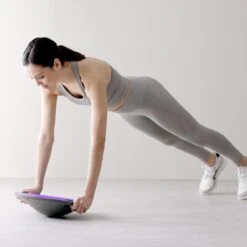 Navaris Anti-slip Balansbord Voor Evenwichtstraining - Balanstrainer - Wiebelbord - Voor Beginners En Professionals - Diameter 40cm - Lila 20 Navaris Anti-slip Balansbord Voor Evenwichtstraining - Balanstrainer - Wiebelbord - Voor Beginners En Professionals - Diameter 40cm - Lila -Merkloos Winkel 1200x1200 4049