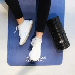 Workout Gear - Foam Roller - Massage Roller - Yoga Roller - Zwart 11 Workout Gear - Foam Roller - Massage Roller - Yoga Roller - Zwart -Merkloos Winkel 1200x1200 526