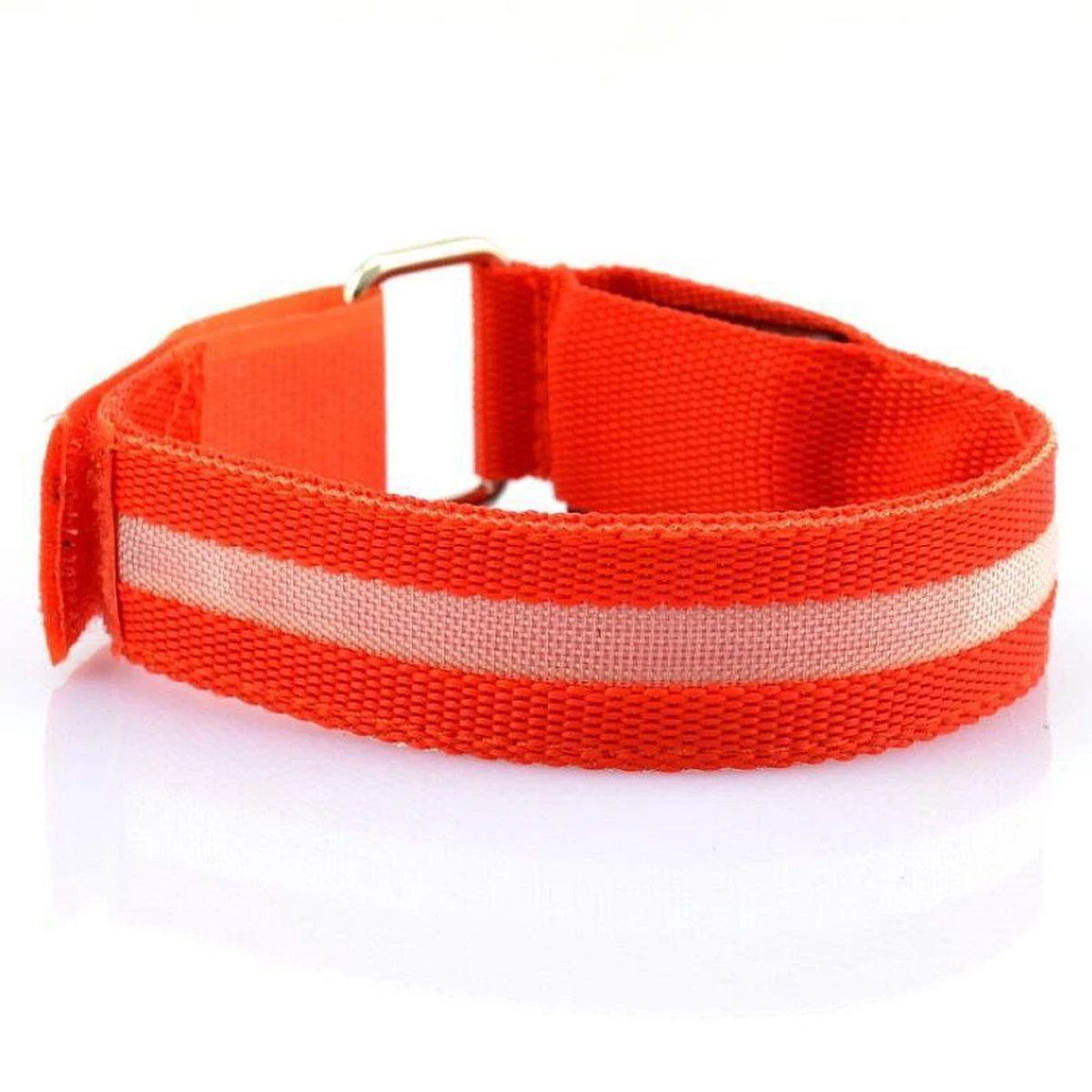 2 Stuks Led Verlichte Armband (rood) Voor Sportievelingen Die Hardlopen, Fietsen En Wandelen En Verder Iedereen Die In Het Donker Gezien Wil Worden - Sport Armband - Hardloop Verlichting Lampjes - Veiligheidsband - Reflecterende Armband 6 2 Stuks Led Verlichte Armband (rood) Voor Sportievelingen Die Hardlopen, Fietsen En Wandelen En Verder Iedereen Die In Het Donker Gezien Wil Worden - Sport Armband - Hardloop Verlichting Lampjes - Veiligheidsband - Reflecterende Armband - Afbeelding 4