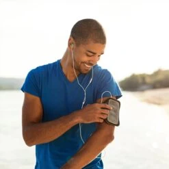 Merkloos Telefoon Armband – Hardloop Armband – Hardloop Telefoonhouder – Sportarmband – Smartphone Armband – Waterafstotend – Inclusief Pasjes- En Sleutelvakje – Verstelbaar Ontwerp -Merkloos Winkel 1200x1200 5709