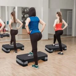 YUGN BLACK Fitness Step Aerobic Step En Resistance Band - Stepbank Aerobic Step - Verstelbaar - Zwart Grijs - Cadeau Tip 23 YUGN BLACK Fitness Step Aerobic Step En Resistance Band - Stepbank Aerobic Step - Verstelbaar - Zwart Grijs - Cadeau Tip -Merkloos Winkel 1200x1200 6193