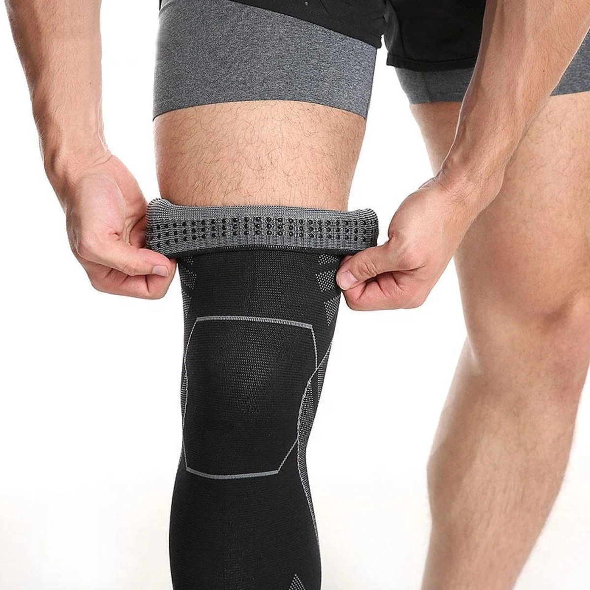 Compressie Brace Voor Benen - Been Verband - Elastische Bandage - Band - Strap - Sleeve - Kousen - Warmers - Anti-Blessure - Sport Ondersteuning - Zwart - Maat: Medium - 1 Stuk 6 Compressie Brace Voor Benen - Been Verband - Elastische Bandage - Band - Strap - Sleeve - Kousen - Warmers - Anti-Blessure - Sport Ondersteuning - Zwart - Maat: Medium - 1 Stuk - Afbeelding 4