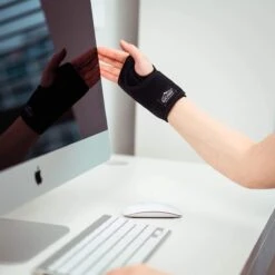 Premium Polsbrace Links Zwart One Size - Neopreen Polsbandage - Polssteun Voor Carpale Tunnel Syndroom -Merkloos Winkel 1200x1200 7050