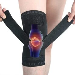 WG COMMERCE ® Compressie Knie Brace Met Straps - Knie Bandage - Knie Verband - Elastische Bandage - Band - Strap - Sleeve - Kousen - Warmers - Blessures - Sport Ondersteuning - Knee Support - Vrouwen - Mannen - Maat: Large - 1 Stuk - Zwart -Merkloos Winkel 1200x1200 7239