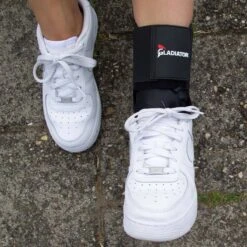 Gladiator Sports Enkelbrace Lichtgewicht Met Straps - Zwart - L -Merkloos Winkel 1200x1200 7380