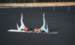 Tunturi TPE Yogamat - Fitnessmat 4mm Dik - Zwart Koord - Blauw - Incl. Gratis Fitness App -Merkloos Winkel 1200x724 2