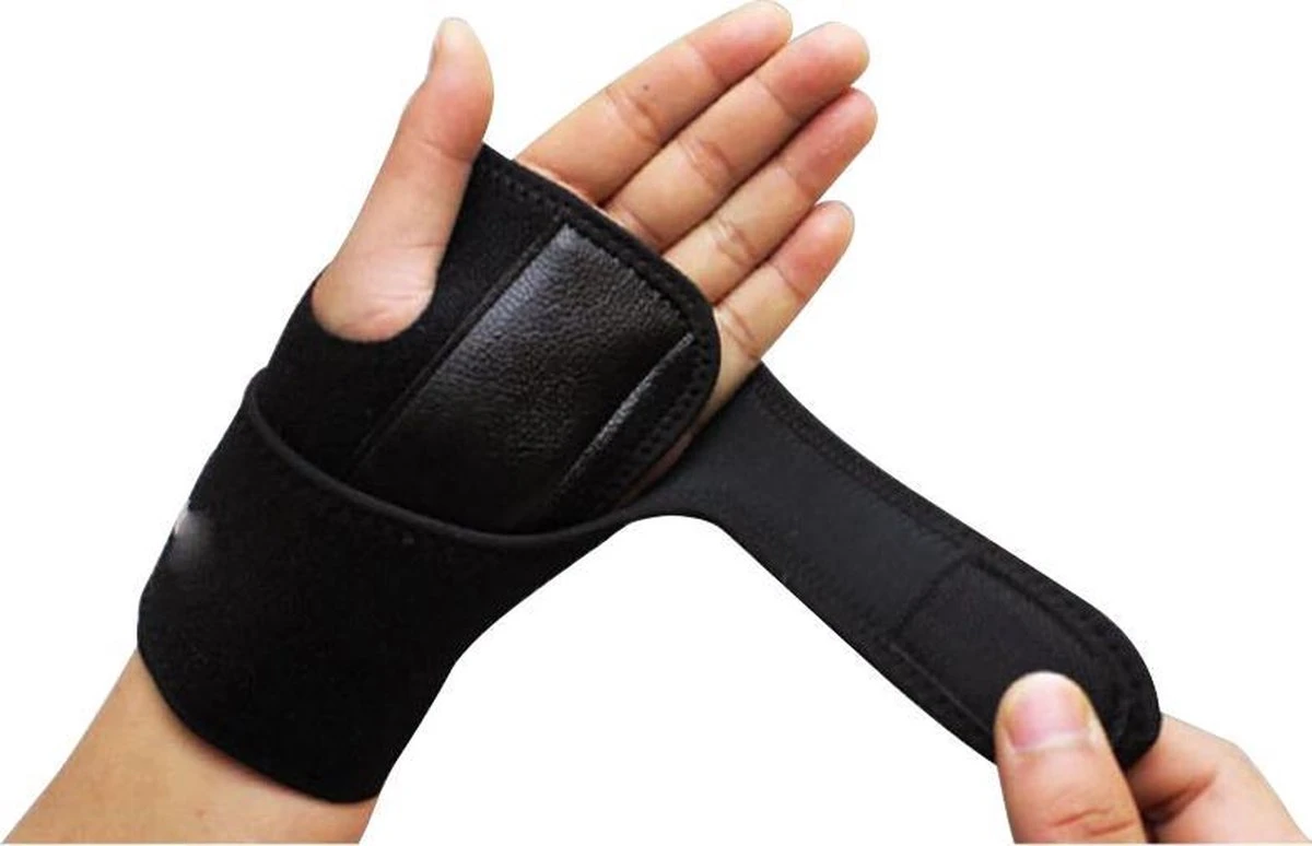 Polsbrace - Polssteun - Rechts - Universele Deluxe Carpaal Tunnel Syndroom Polsbrace - Zwart 3 Polsbrace - Polssteun - Rechts - Universele Deluxe Carpaal Tunnel Syndroom Polsbrace - Zwart