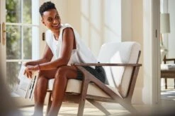 Fitbit Luxe - Activity Tracker Dames - Orchidee -Merkloos Winkel 1200x800 244