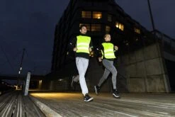 Tunturi Armband - Set Van 2 Stuks - LED - Hardloop Verlichting - Led Armband Hardlopen - Hardloop Lampjes - Rood -Merkloos Winkel 1200x800 424