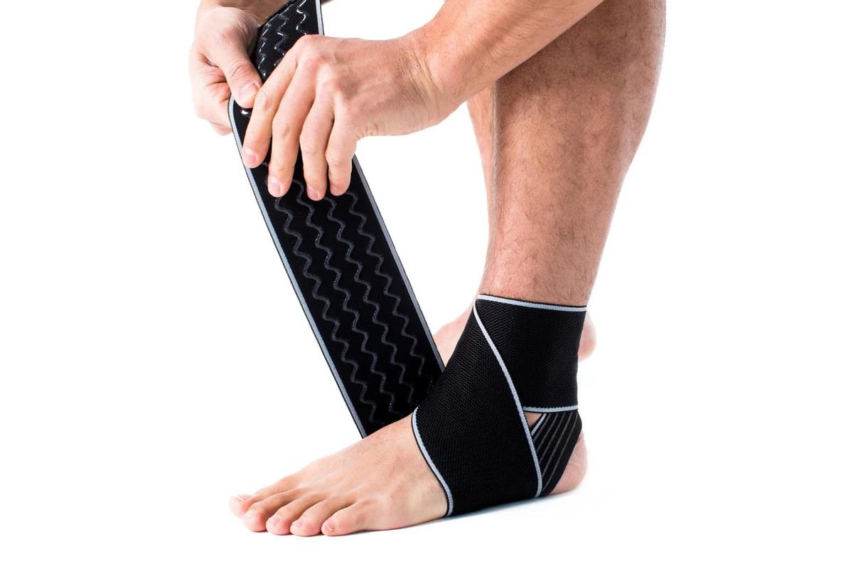 Matchu Sports - Enkelbandage - Hoogwaardig Kwaliteit - Enkelbrace Universeel - Enkelbrace Sport - Elastisch 3 Matchu Sports - Enkelbandage - Hoogwaardig Kwaliteit - Enkelbrace Universeel - Enkelbrace Sport - Elastisch - Afbeelding 2