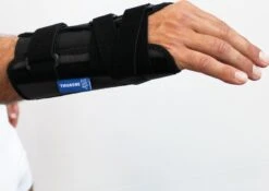 Thuasne Ligaflex Manu Duimbrace / Polsspalk - 3 - Rechts - Zwart -Merkloos Winkel 1200x848 8