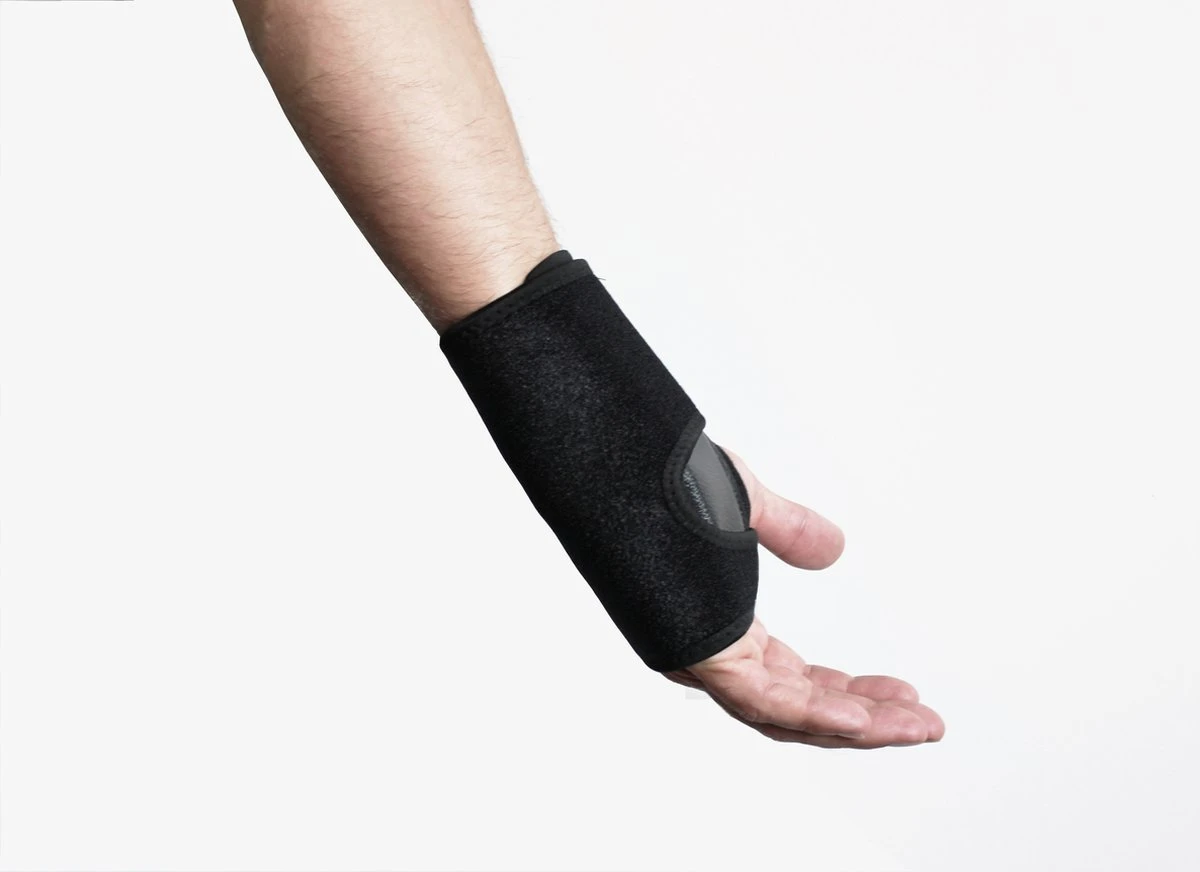 Polsbrace - Polssteun - Rechts - Universele Deluxe Carpaal Tunnel Syndroom Polsbrace - Zwart 7 Polsbrace - Polssteun - Rechts - Universele Deluxe Carpaal Tunnel Syndroom Polsbrace - Zwart - Afbeelding 5