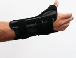 Thuasne Ligaflex Manu Duimbrace / Polsspalk - 2 - Rechts - Zwart -Merkloos Winkel 1200x930 12