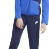 Nike Nike Sportswear Futura Trainingspak - Maat 134 - Unisex - Navy - Blauw 2 Nike Nike Sportswear Futura Trainingspak - Maat 134 - Unisex - Navy - Blauw -Merkloos Winkel 500x1200 12