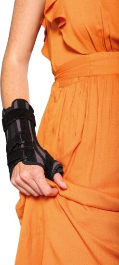 Thuasne Ligaflex Manu Duimbrace / Polsspalk - 2 - Rechts - Zwart -Merkloos Winkel 542x1200 19