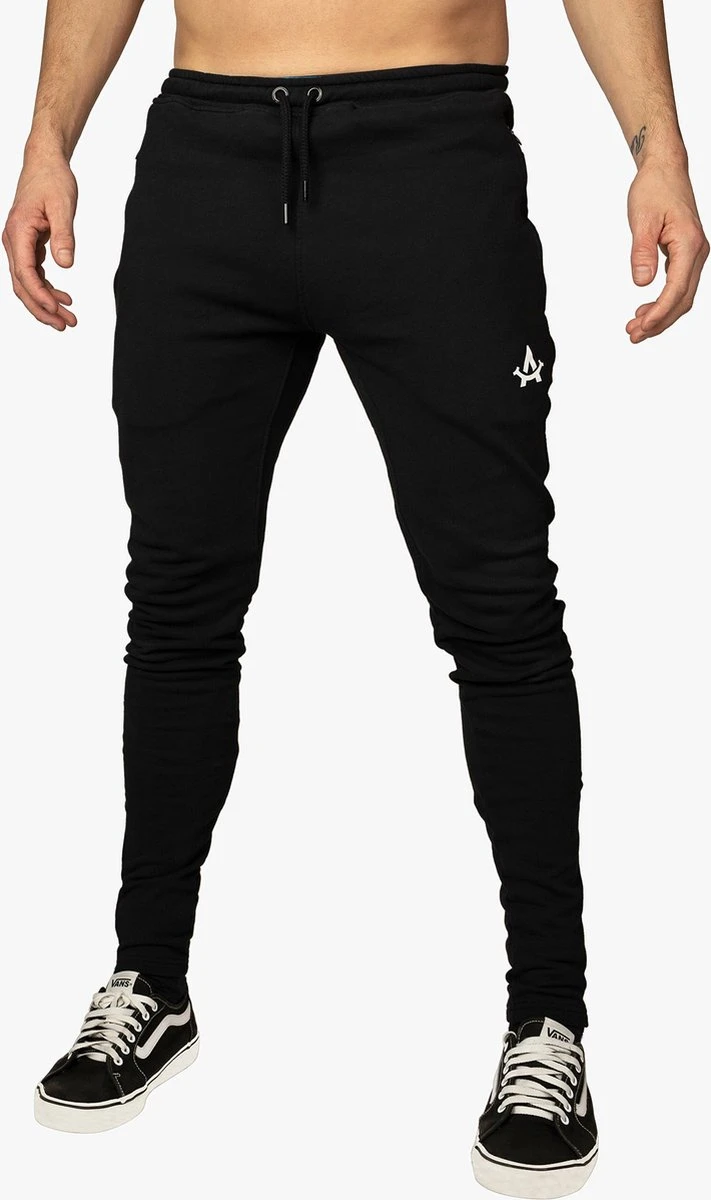 Trainingsbroek Heren - 100% Organisch Katoen - Zwart - Skinny Fit - Extra Lange Joggingsbroek Heren - Handgemaakt In Portugal - Zakken Met Rits - Sportbroek Zwart - APM - L 3 Trainingsbroek Heren - 100% Organisch Katoen - Zwart - Skinny Fit - Extra Lange Joggingsbroek Heren - Handgemaakt In Portugal - Zakken Met Rits - Sportbroek Zwart - APM - L