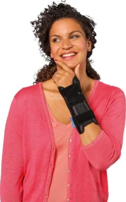 Thuasne Ligaflex Classic Polsbrace - 2 - Rechts - Zwart -Merkloos Winkel 751x1200 3