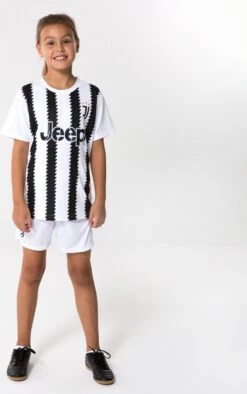 Juventus Thuis Tenue 22/23 - 140 - Maat 140 20 Juventus Thuis Tenue 22/23 - 140 - Maat 140 -Merkloos Winkel 753x1200 5