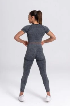 Mives® Sportlegging En Top - Yoga-outfit - Fitness Set - Scrunch Butt - Dames Legging - Sportkleding - Fashion Legging - Broeken - Gym Sports - Legging Fitness Wear - High Waist - GRIJS - Maat M - KORTE MOUWEN -Merkloos Winkel 799x1200 49