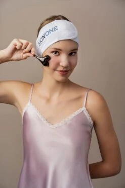 SkinTone® - Haarbandjes - Microvezel - Verstelbaar - Badstof - Hoofdband - Haarband - Badstoffen Bandeau - Make Up - Schoonheidsspecialist - Professioneel En Thuisgebruik – Make Up - Ademend - Zacht -Merkloos Winkel 800x1200 108