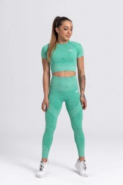 Mives® Sportlegging En Top - Yoga - Fitness Set - Scrunch Butt - Dames Legging - Sportkleding - Fashion Legging - Broeken - Gym Sports - Legging Fitness Wear - High Waist - GROEN - Maat M - KORTE MOUWEN -Merkloos Winkel 800x1200 160