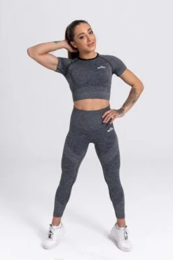 Mives® Sportlegging En Top - Yoga-outfit - Fitness Set - Scrunch Butt - Dames Legging - Sportkleding - Fashion Legging - Broeken - Gym Sports - Legging Fitness Wear - High Waist - GRIJS - Maat M - KORTE MOUWEN -Merkloos Winkel 800x1200 163