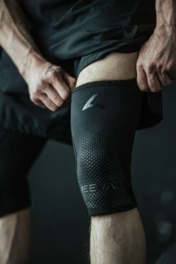 Reeva Knee Sleeves - Zwart - Unisex - Verkocht Per Paar - Small -Merkloos Winkel 800x1200 339
