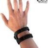 WristWidget TFCC Band - Zwart - Pijn In Je Pols Aan Pinkzijde? Bij Draaiende/schroevende Beweging Of Als Je Leunt Op Je Handpalm? De WristWidget TFCC Band Helpt Direct! 2 WristWidget TFCC Band - Zwart - Pijn In Je Pols Aan Pinkzijde? Bij Draaiende/schroevende Beweging Of Als Je Leunt Op Je Handpalm? De WristWidget TFCC Band Helpt Direct! -Merkloos Winkel 914x1200 10