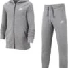 Nike Sportswear Core Jongens Trainingspak - Maat 146 -Merkloos Winkel 978x1200